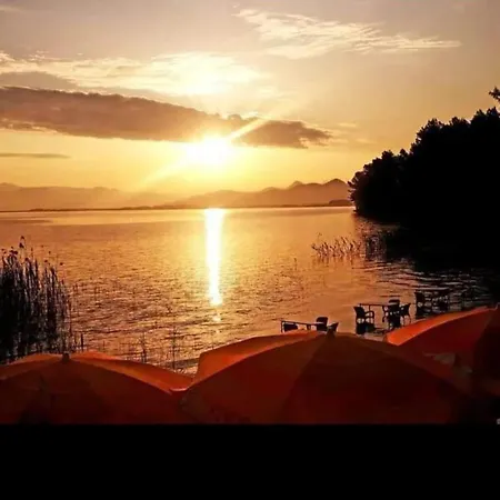 豪华帐篷 Sultaniye Camping 穆拉